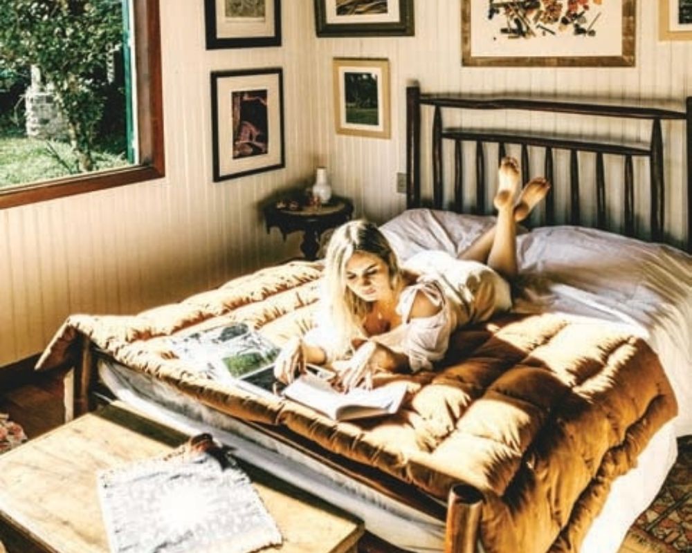 When Stories Linger in the Seductive Scent of Paper