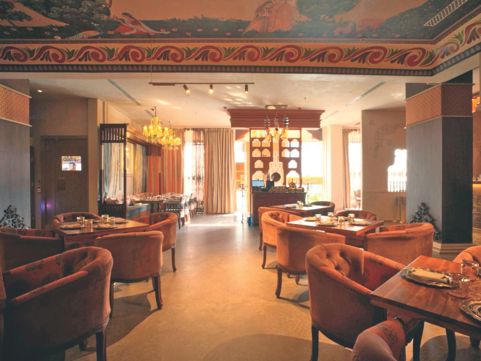 Royal Dining, Reimagined