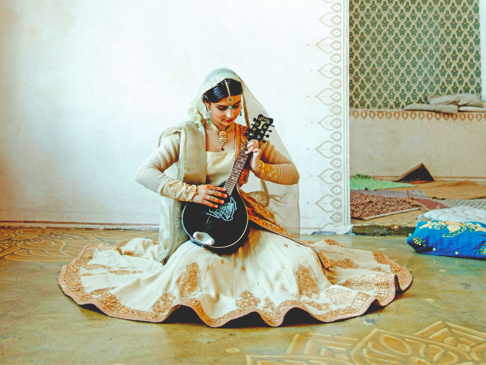 Notes of a New Elite Culture